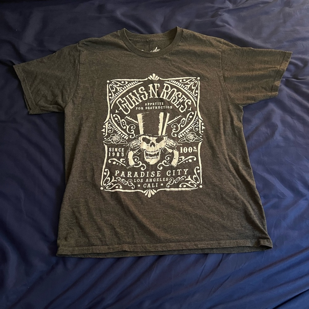 Guns and Roses T-Shirt (NWOT)